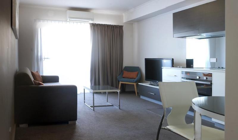 Aparthotel Abode Tuggeranong Canberra Zewnętrze zdjęcie