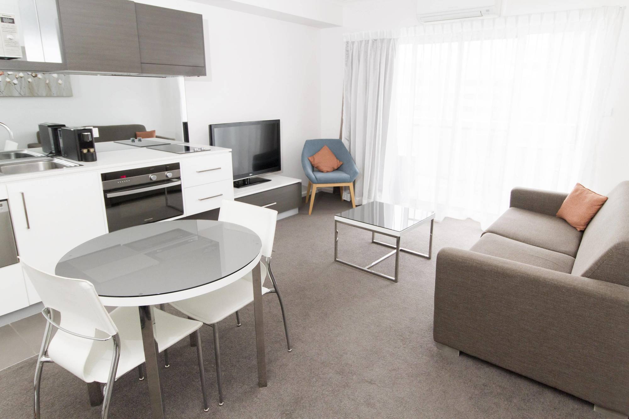 Aparthotel Abode Tuggeranong Canberra Zewnętrze zdjęcie